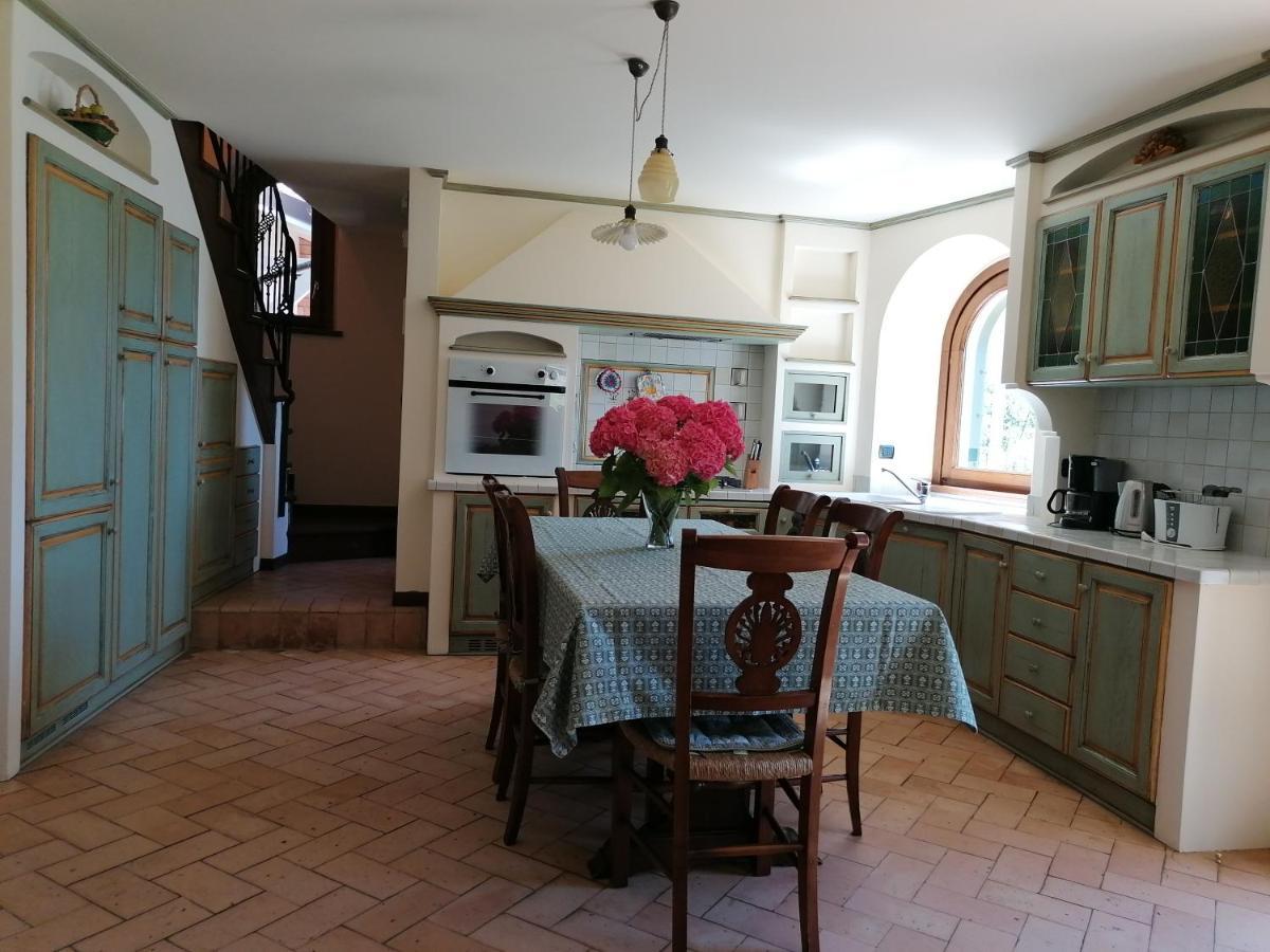 Villa Daniela Riva di Solto Extérieur photo